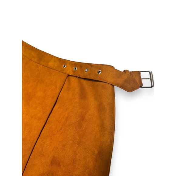 Forever 21 Bright Tan Faux Suede Mini Skirt with Belt Size Small - Picture 4 of 11